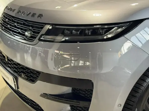 Land Rover Range Rover Sport 3.0 P440e Dynamic SE 16