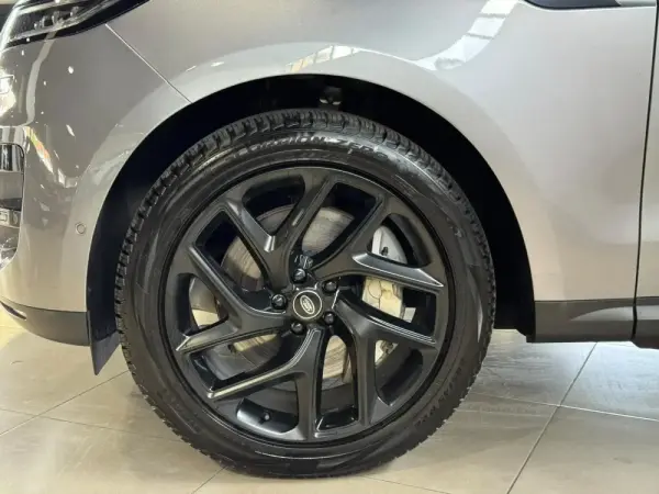 Land Rover Range Rover Sport 3.0 P440e Dynamic SE 28