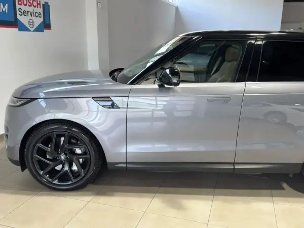 Land Rover Range Rover Sport 3.0 P440e Dynamic SE 45