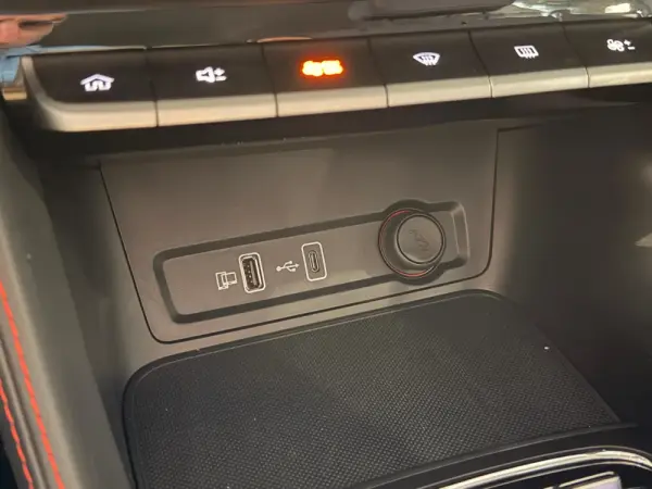 MG ZS Maximal Comfort 9