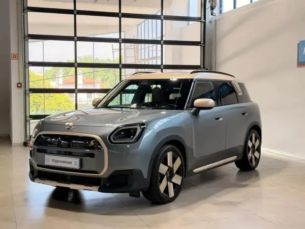MINI Countryman SE Favoured L 16