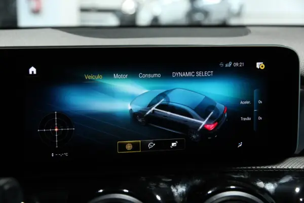 Mercedes-Benz A 35 AMG 4Matic Speedshift DCT 7G 21