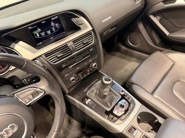 Audi A5 Cabrio 2.0 TDi S-line 5