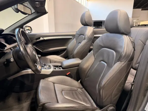 Audi A5 Cabrio 2.0 TDi S-line 9
