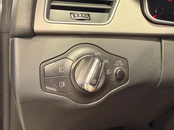 Audi A5 Cabrio 2.0 TDi S-line 19
