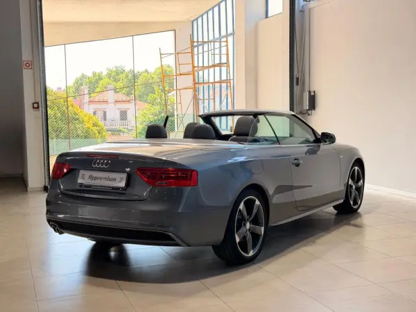 Audi A5 Cabrio 2.0 TDi S-line 31