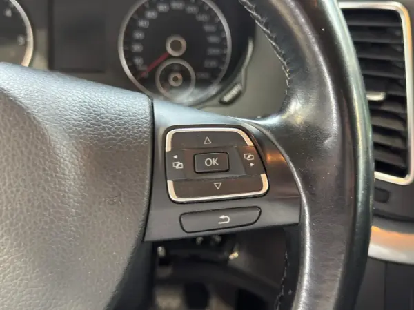 Volkswagen Sharan 2.0 TDi Confortline 10