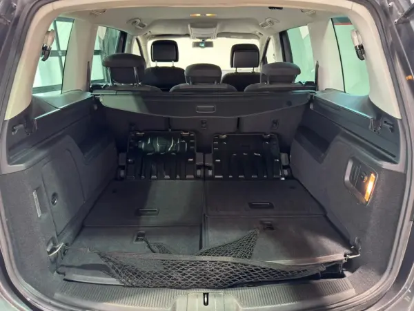 Volkswagen Sharan 2.0 TDi Confortline 25