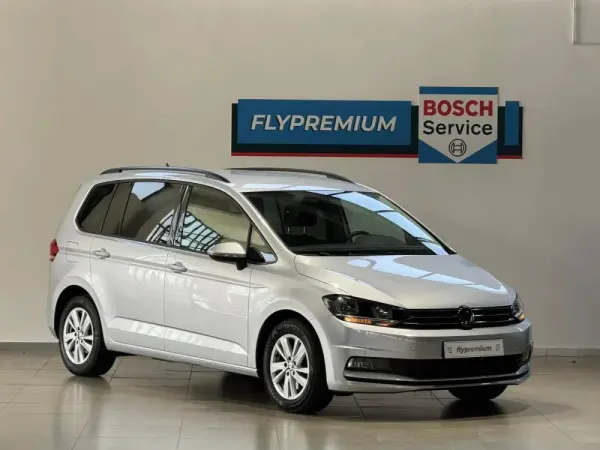 Volkswagen Touran 2.0 TDI Confortline 1