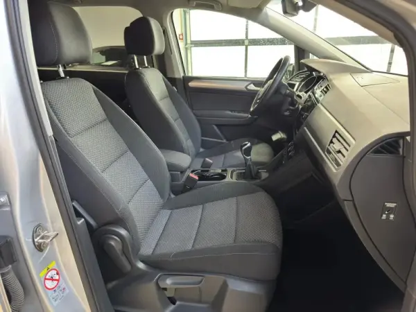 Volkswagen Touran 2.0 TDI Confortline 27