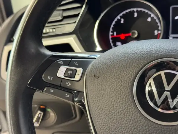 Volkswagen Touran 2.0 TDI Confortline 34