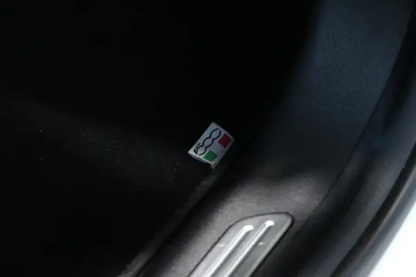 Fiat 500e La Prima 3