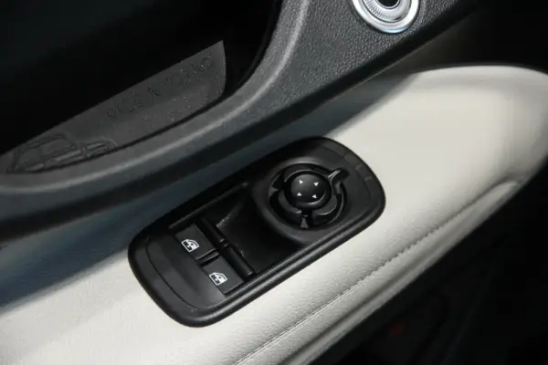 Fiat 500e La Prima 4