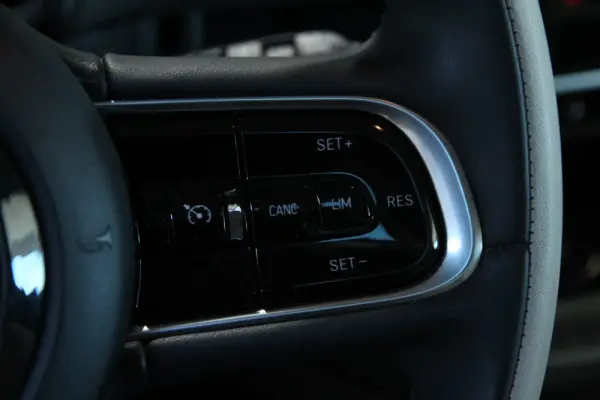 Fiat 500e La Prima 8