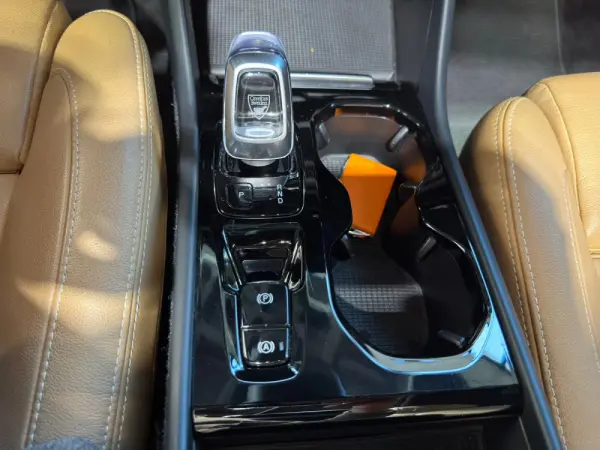 Volvo XC 40 1.5 T5 PHEV Inscription 27
