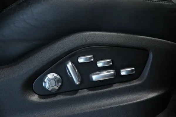 Porsche Cayenne E-Hybrid Platinum Edition 3