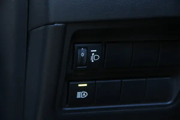 Toyota Yaris 1.5 HDF Comfort 11