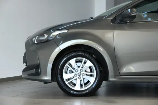 Toyota Yaris 1.5 HDF Comfort 21
