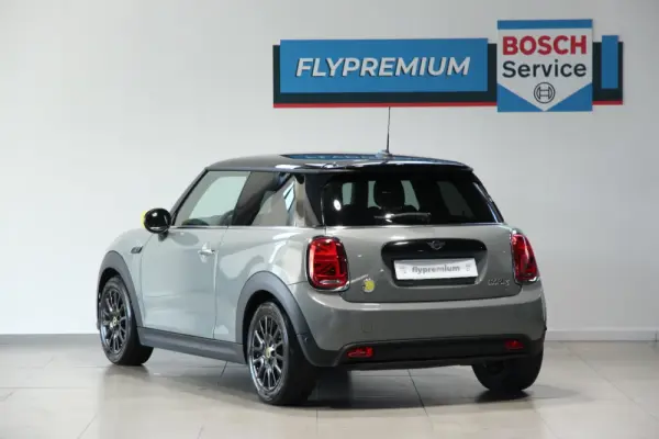 MINI 3 Portas Cooper SE Premium Essential 20