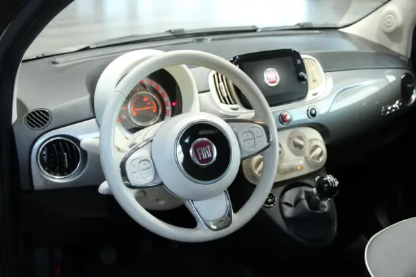 Fiat 500C 1.0 Hybrid Lounge 23