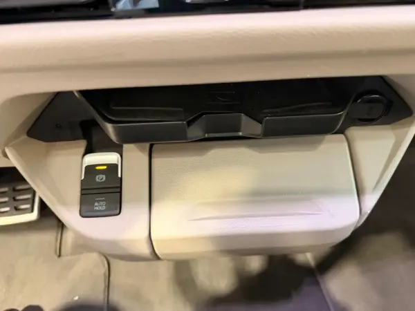 Volkswagen Multivan 2.0 TDI Style DSG 29