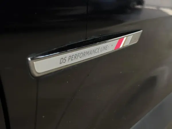 DS DS7 Crossback E-Tense Performance Line EAT8 2