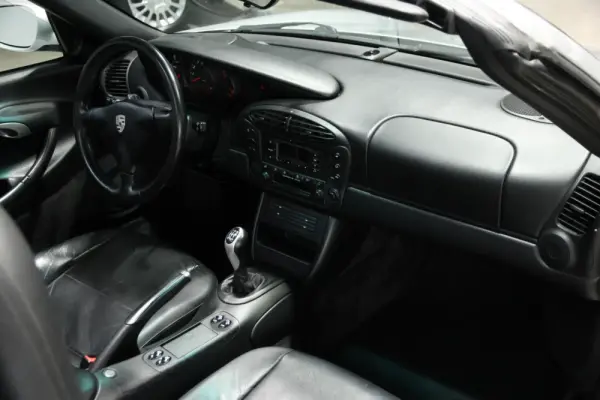 Porsche Boxster 2.7 21
