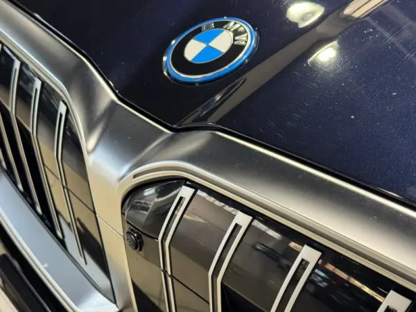 BMW i5 eDrive40 Edição Desportiva M 42