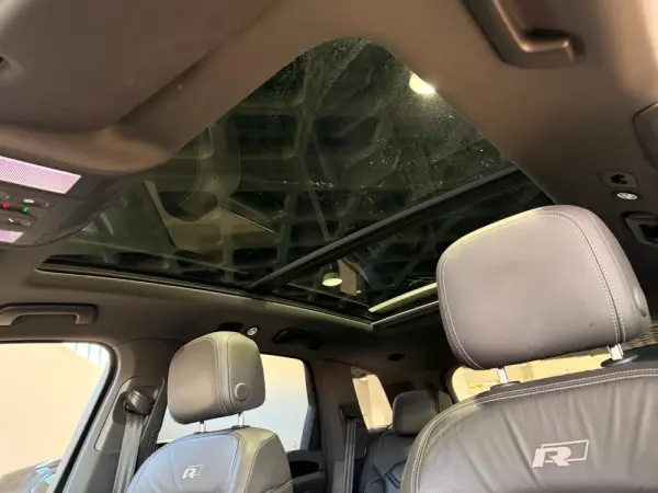 Volkswagen Touareg 3.0 TDI V6 R-Line 8