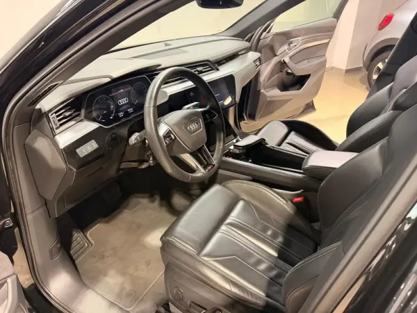 Audi e-tron 55 quattro S line 2