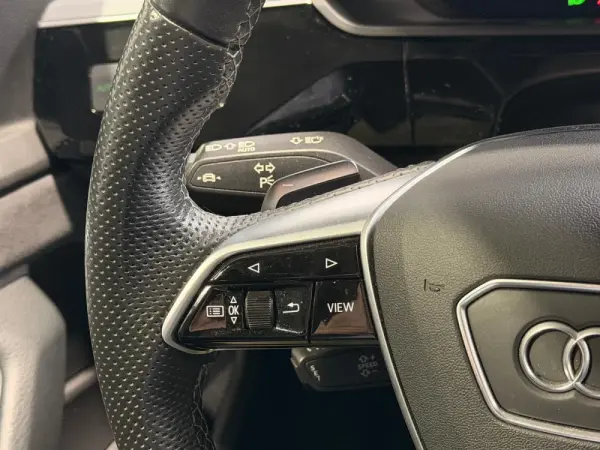 Audi e-tron 55 quattro S line 28