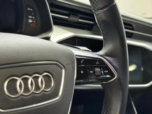 Audi A6 Avant 40 TDI Design S tronic 13