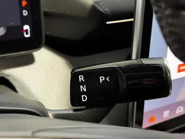 Polestar 4 Long Range 100 kWh Single Motor Plus 13