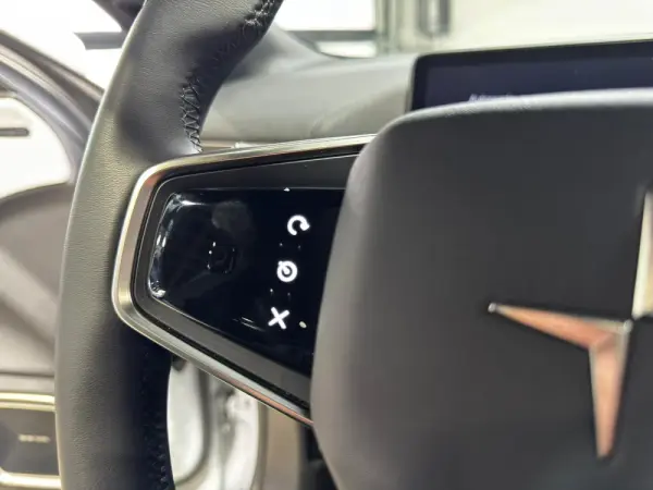Polestar 4 Long Range 100 kWh Single Motor Plus 14
