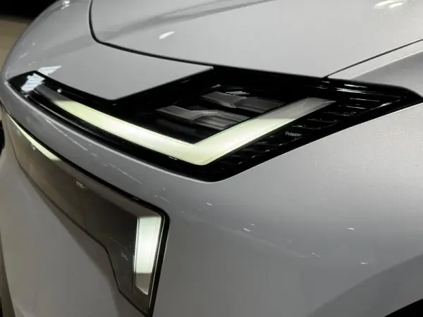 Polestar 4 Long Range 100 kWh Single Motor Plus 37