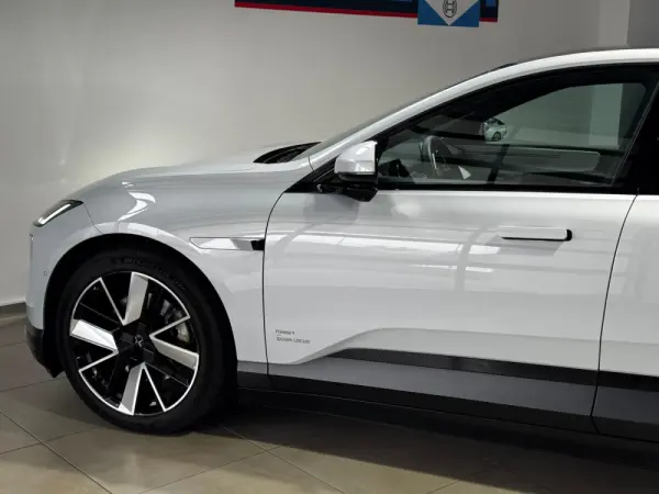 Polestar 4 Long Range 100 kWh Single Motor Plus 40