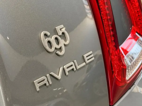 Abarth 695 1.4 T-Jet Rivale MTA 31