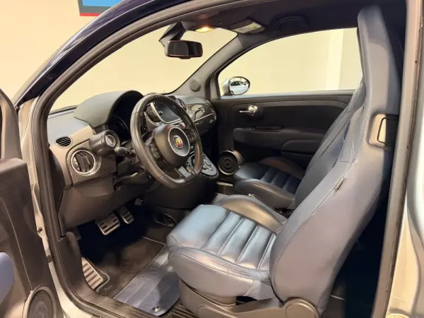 Abarth 695 1.4 T-Jet Rivale MTA 41