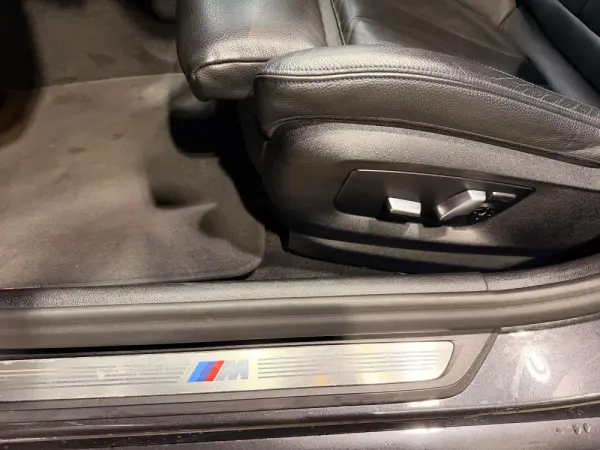 BMW 530 e Pack Desportivo M 3