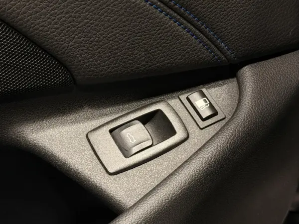 BMW 530 e Pack Desportivo M 33