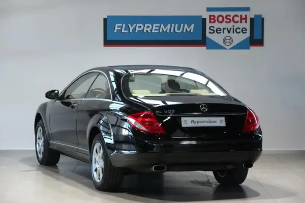 Mercedes-Benz CL 500 Standard 16
