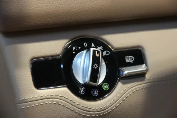 Mercedes-Benz CL 500 Standard 28