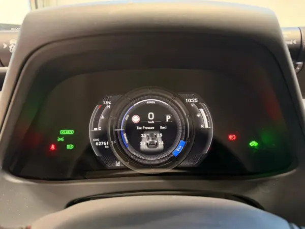 Lexus UX 250h F Sport 17