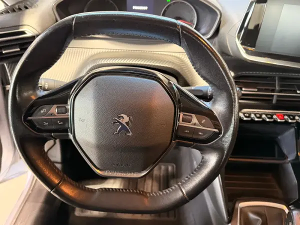 Peugeot 208 1.2 PureTech Active 2
