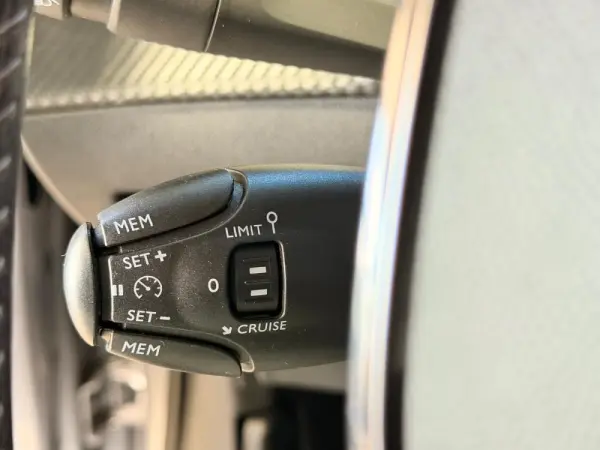 Peugeot 208 1.2 PureTech Active 28