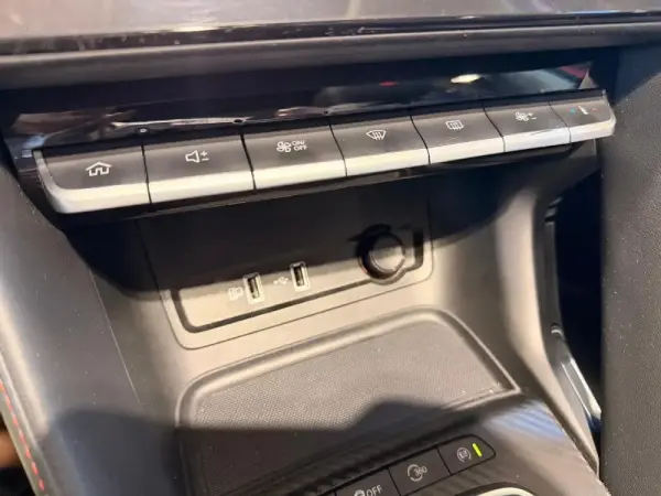 MG ZS 1.0 T-GDI Luxury 11