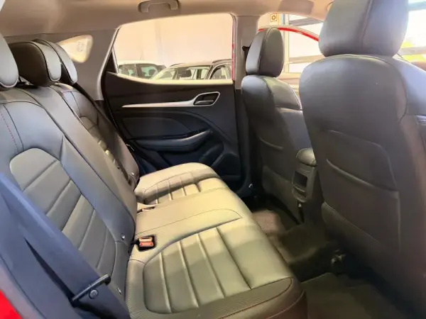 MG ZS 1.0 T-GDI Luxury 30