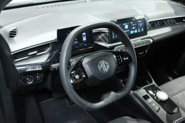 MG MG3 1.5 L Hybrid+ Luxury 3