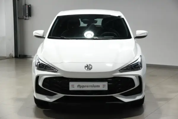MG MG3 1.5 L Hybrid+ Luxury 12