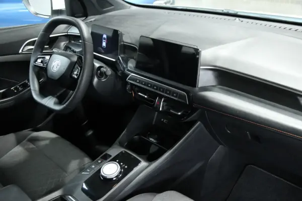 MG MG3 1.5 L Hybrid+ Luxury 25